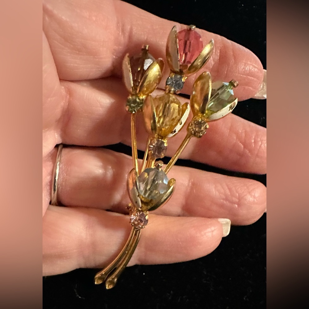 Vintage‎ Austrian Crystal Flower Pin - Picture 4 of 4